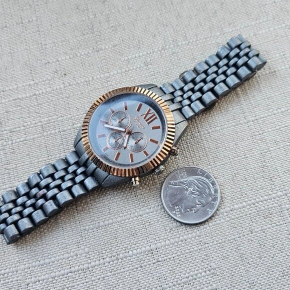 Geneva Women Wristwatch Grey Tone Metal Chain Strap Analog Quartz Watch - Picture 10 of 11